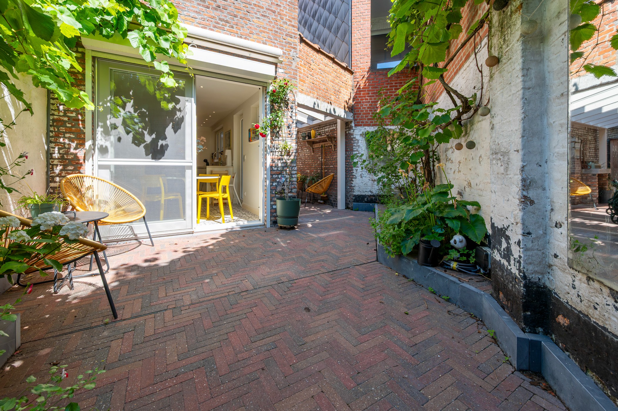 Ruime, gerenoveerde herenwoning. - photo 4