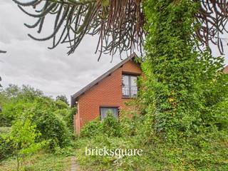 GENVAL - Ontdek op een steenworp afstand van het meer van Genval en het winkelcentrum Mazerine, in een rustige, aangename straat, deze...