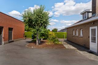 Vous recherchez une propriété offrant d’innombrables possibilités ? Alors ce bien, situé sur une parcelle de 1.355 m² au cœur d’Ingooigem, est...