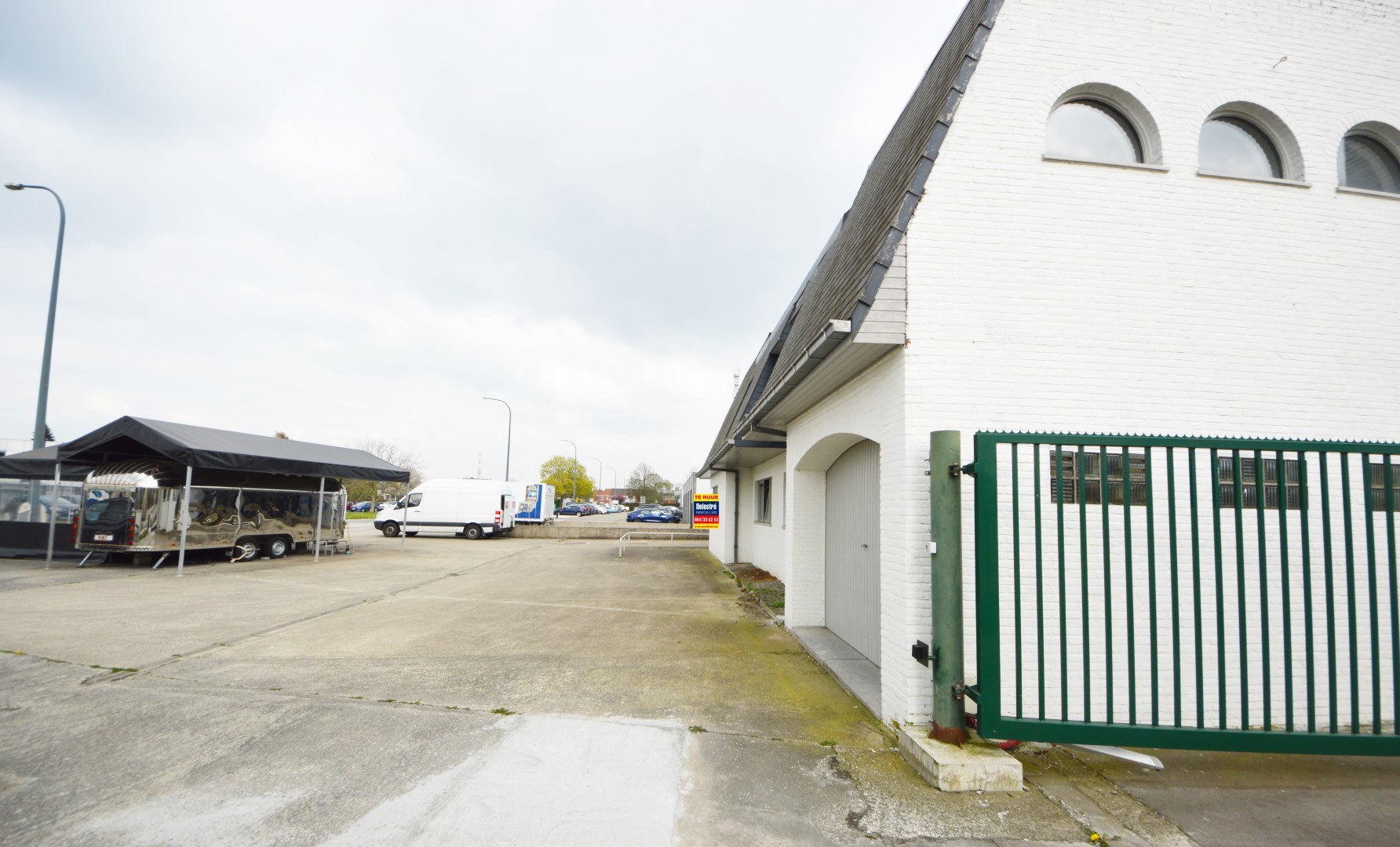 Magazijn van 470 m² in Erembodegem – onmiddellijk beschikbaar! - foto 3