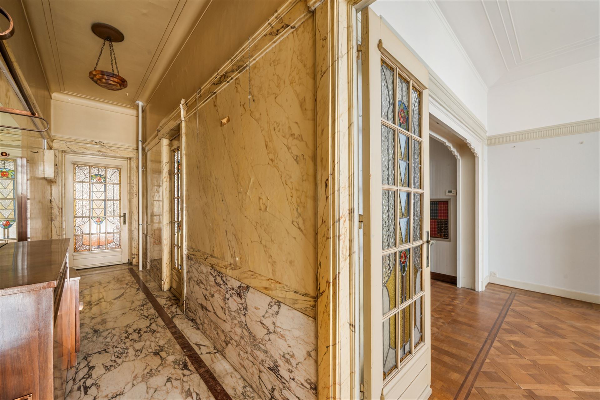 Ruime herenwoning met garage en 8 slk! - foto 4
