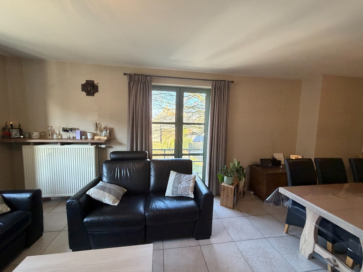 Verzorgd en centraal gelegen appartement met 2 slaapkamers – Centrumstraat 29D, Olsene - foto 3