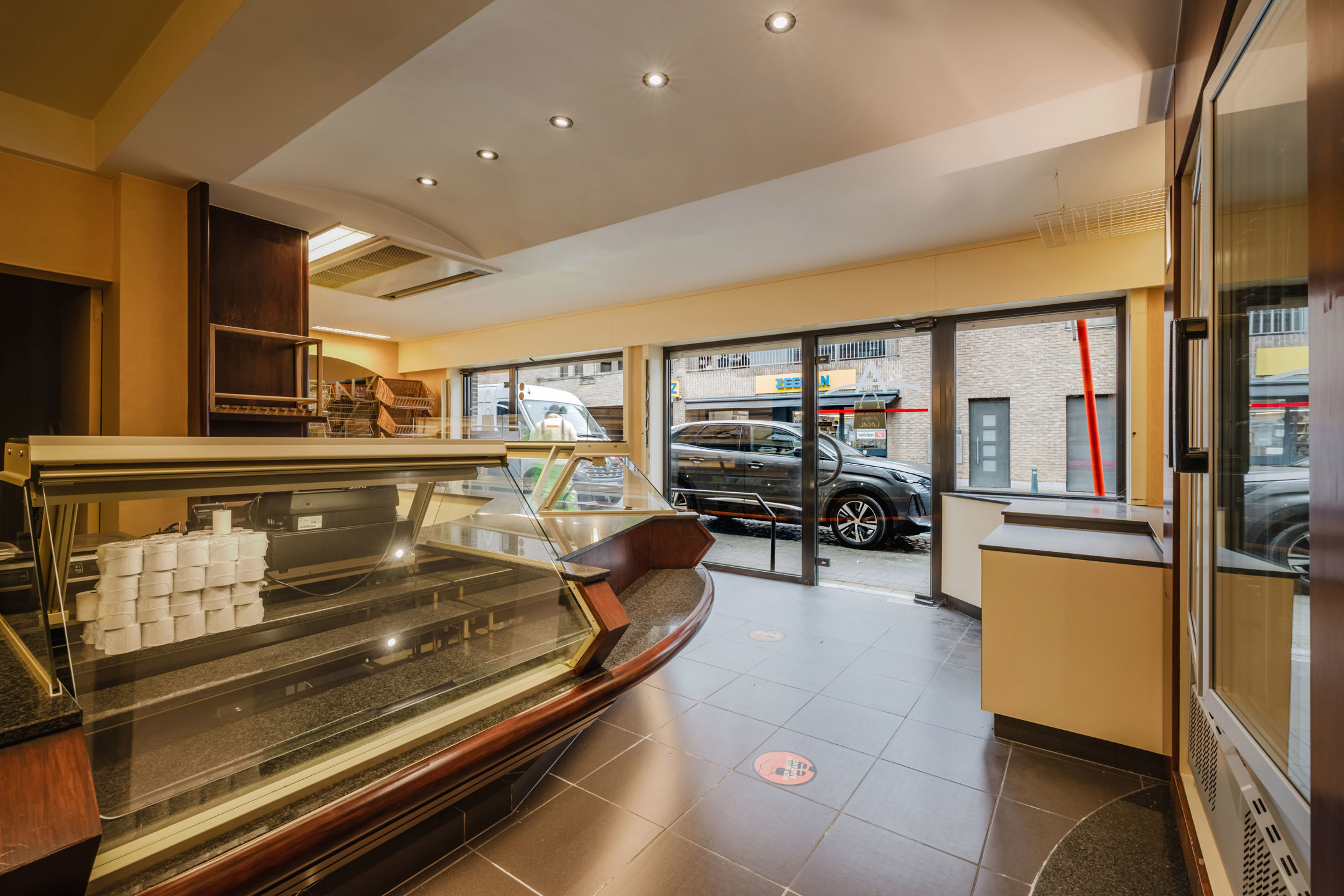 Woning met commerciële ruimte op top ligging in Deerlijk - foto 5
