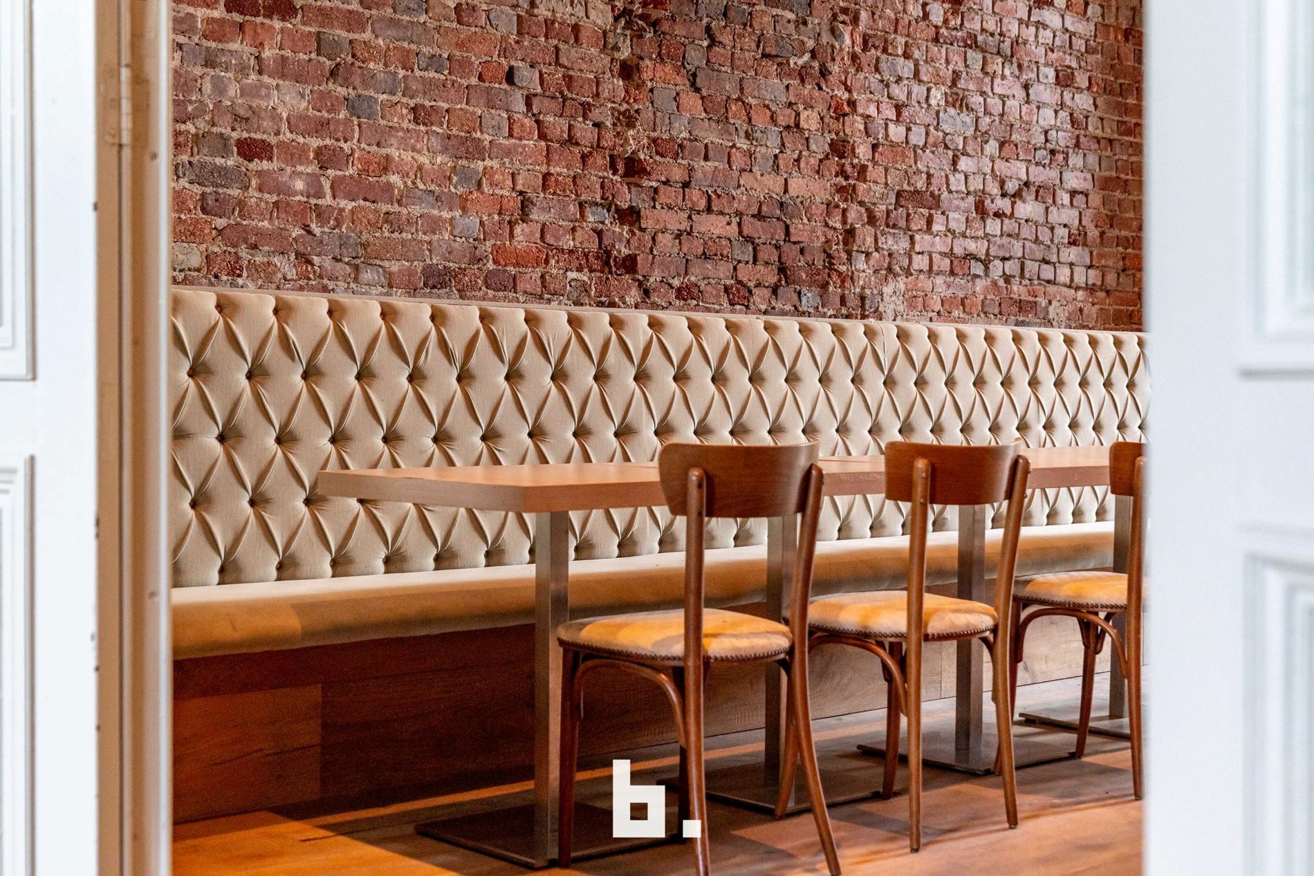 Exclusief neoclassicistisch herenhuis in hartje Roeselare - foto 4