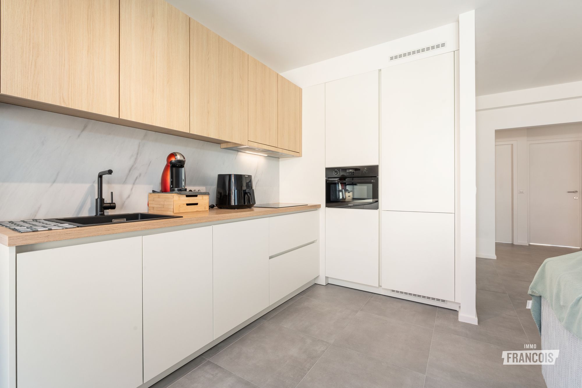 Volledig gerenoveerd 2-slaapkamerappartement op rustige ligging in Oostende - foto 4