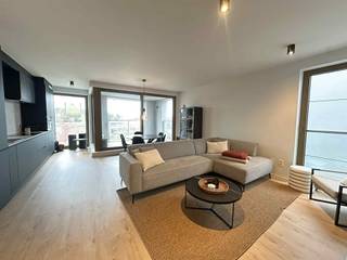 Prachtig en energiezuinig BEN-appartement met 1 ruime slaapkamer, centraal gelegen in Duffel.Dit modern afgewerkt appartement beschikt over een...