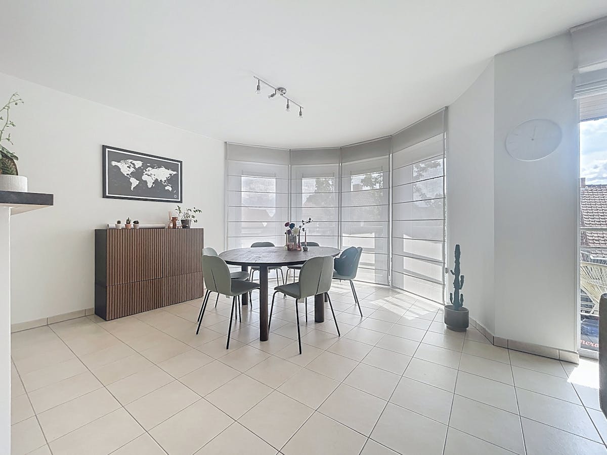 Appartement spacieux dans le centre de Deerlijk à louer ! - photo 4