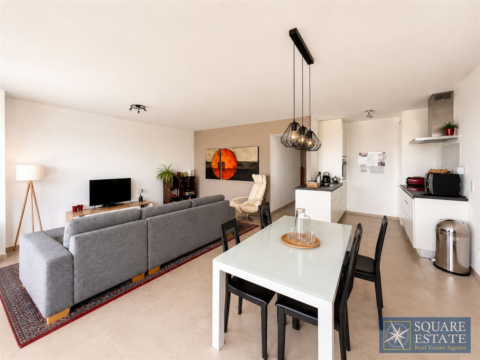 Superb 2-bedroom apartment - photo 2