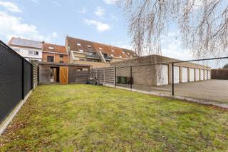 Knap gerenoveerde woning (175m²) met 4 slaapkamers en leuke stadstuin te Hasselt. Belangrijkste troeven:   - Centrale ligging- Totaalrenovatie...