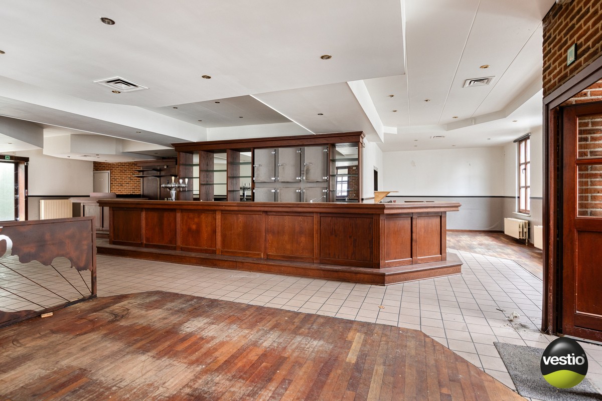 Handelspand met woonst / projectopportuniteit aan de Luikersteenweg. - foto 4