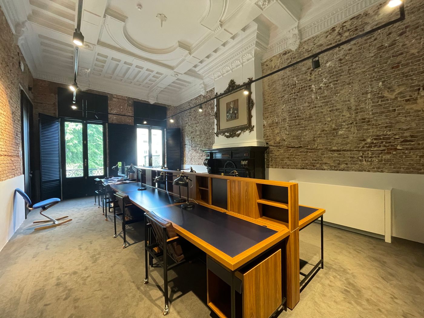 Characteristic offices in a beautiful building along the Coupure in Ghent - photo 5