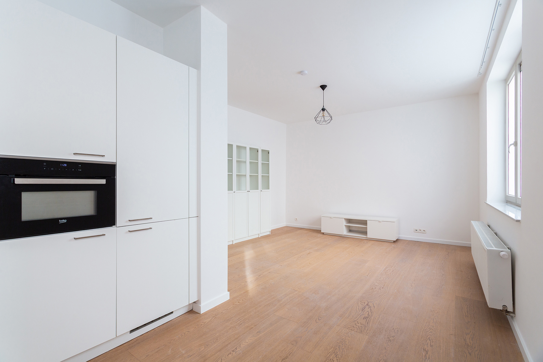 2060 - Gerenoveerd 1 slaapkamer gelijkvloersappartement. - foto 4