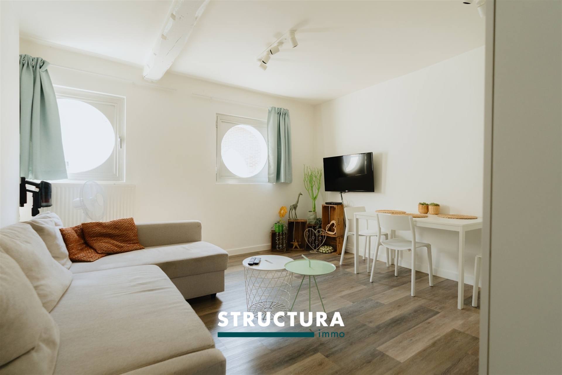 Bemeubelde studio op centrale ligging - foto 2