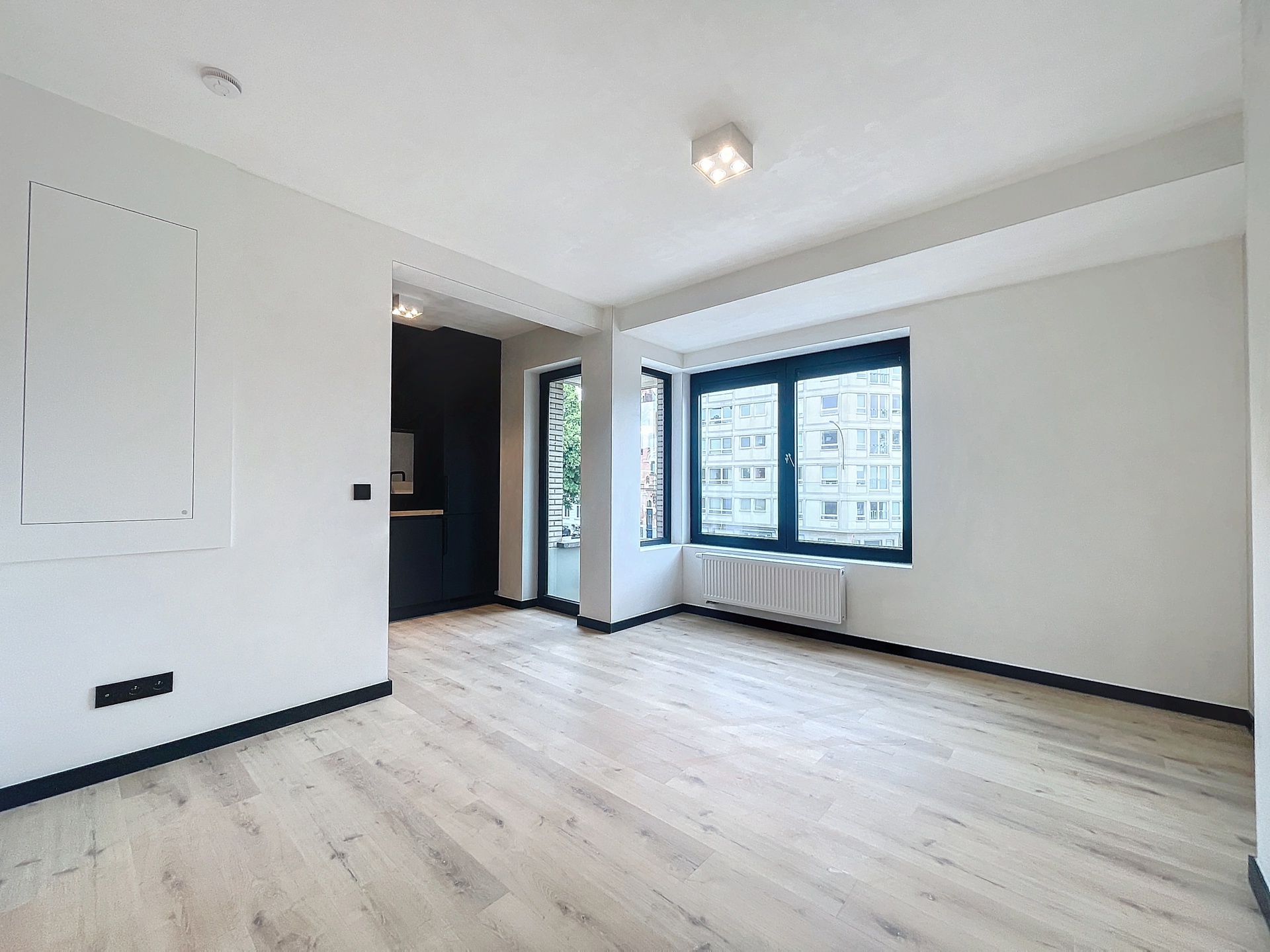 Meerdere gerenoveerde appartementen op uitstekende locatie - foto 1