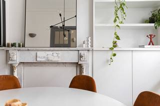 Deze prachtige woning bevindt zich in een rustige eenrichtingsstraat op wandelafstand van het centrum van Wilrijk met tal van winkels,...