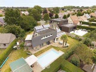 Merelbeke- Exceptionnelle villa dans quartier résidentiel calme avec beau jardin et nombreuses possibilités Les atouts en bref :  * Villa spacieuse...