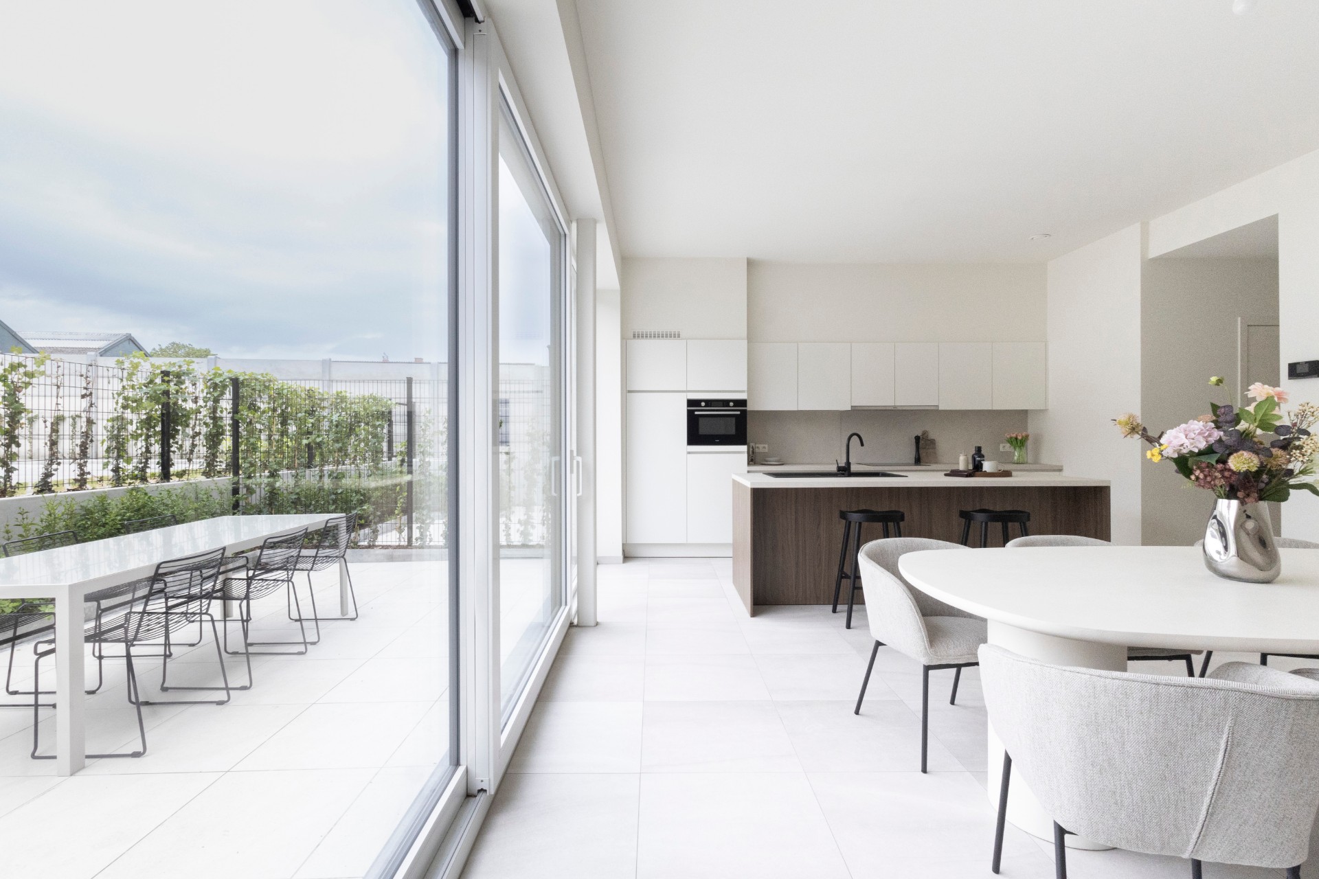 Ruim 2-SLK appartement met tuin - foto 4