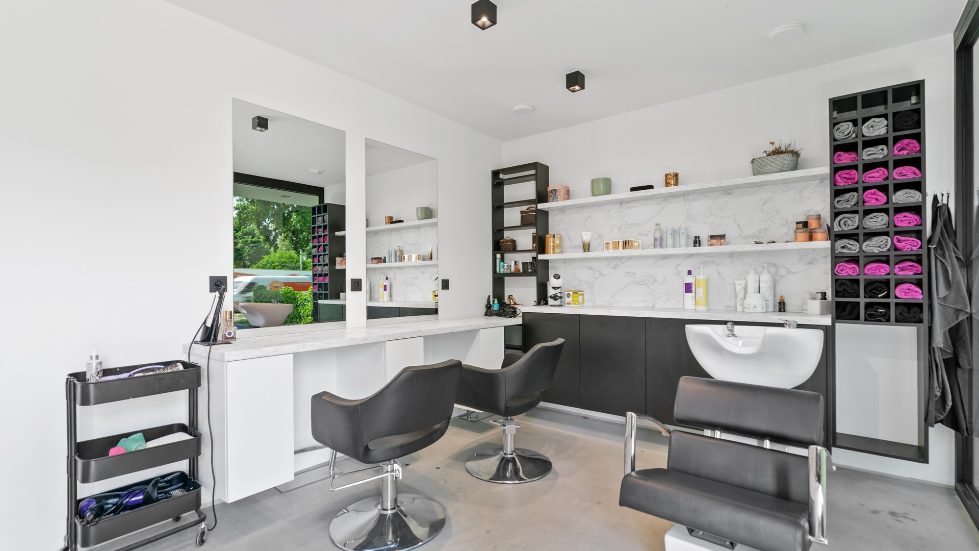 Luxueuze nieuwbouwwoning met handelsruimte/bureel te Genk - photo 4