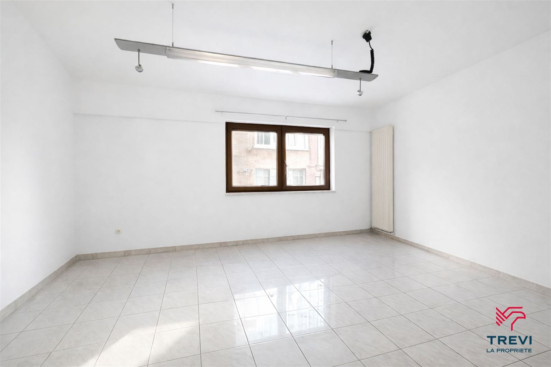 Commercieel te koop in Chapelle-Lez-Herlaimont met 6 slaapkamers - foto 5