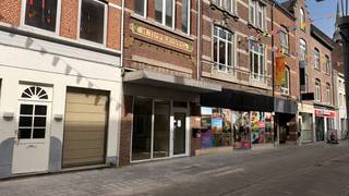 Commercial à louer à Maaseik