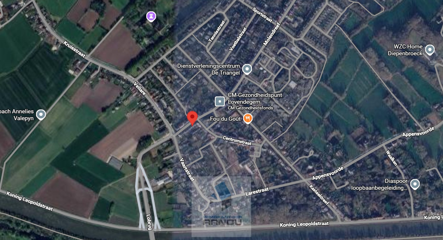 Garagebox met privatieve afgesloten poort.