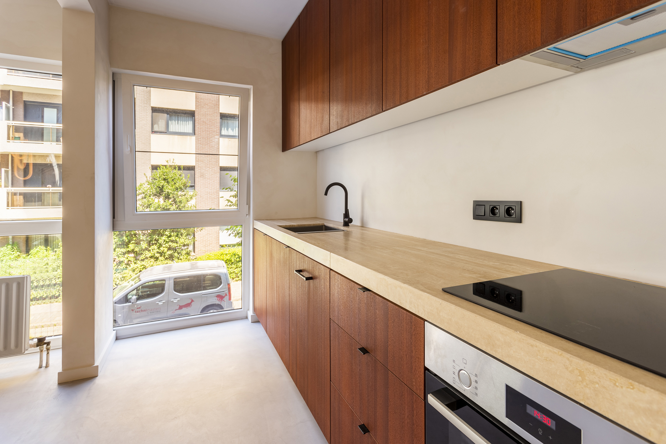 rustig gelegen 2-slpk-app. volledig gerenoveerd - foto 5