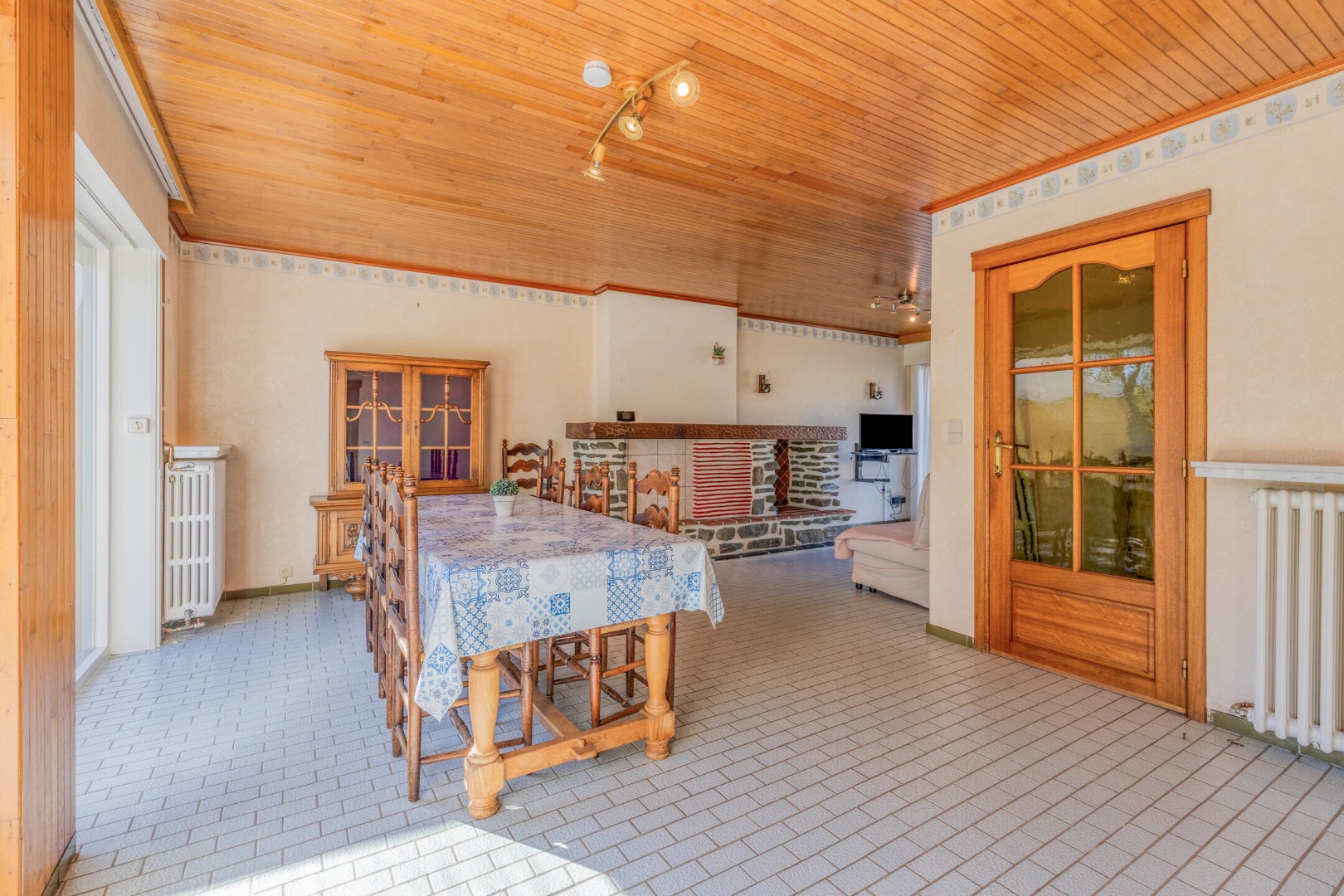 Heel aangename woning met grote tuin in een rustige buurt! - foto 5