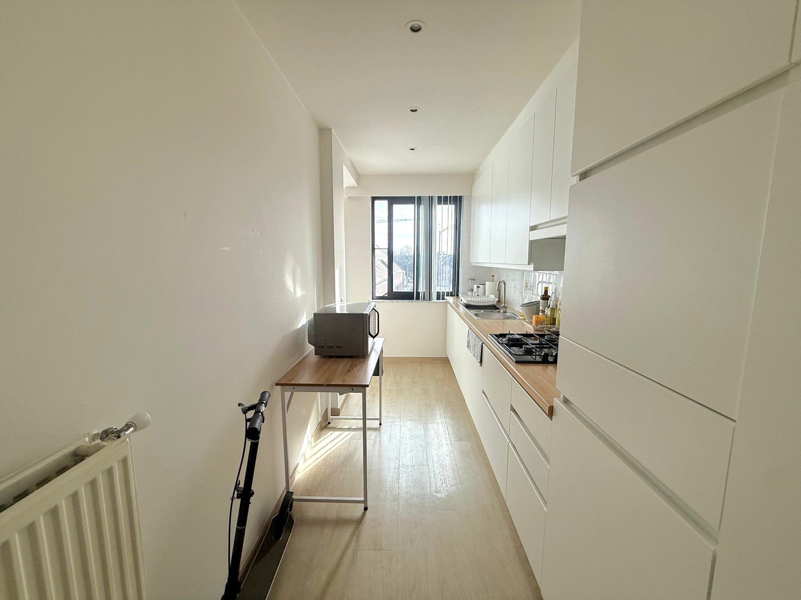 Instapklaar appartement met één slaapkamer gelegen op de derde verdieping. - foto 2