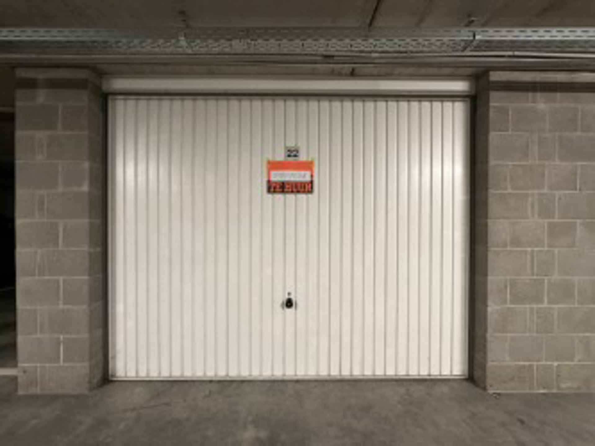 Garage à louer à Hove
