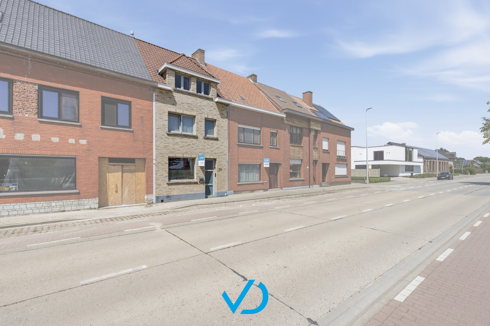 Maison à vendre à Ypres avec 4 chambres - photo 1