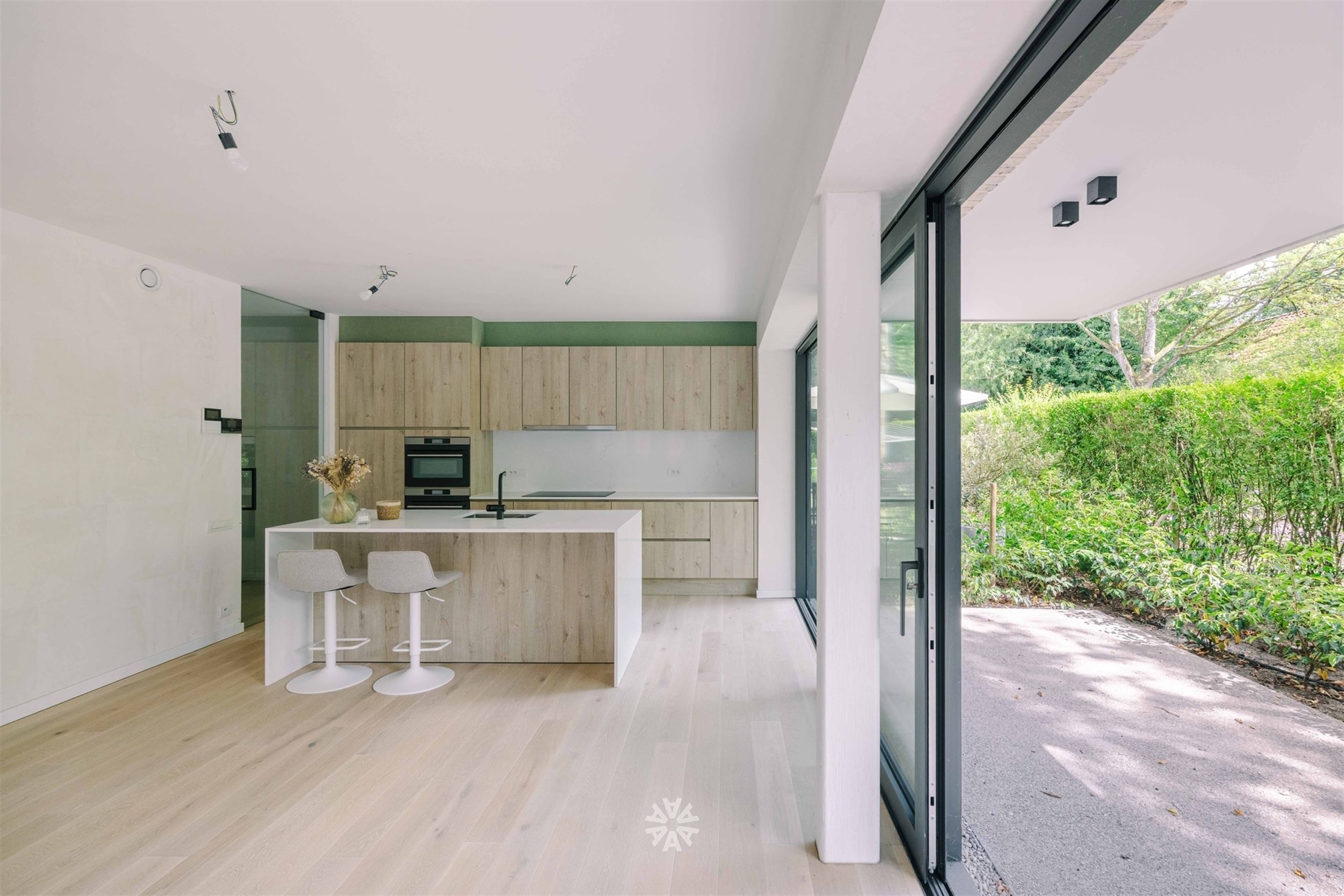 81 m² one-bedroom apartment in Geneva - photo 4
