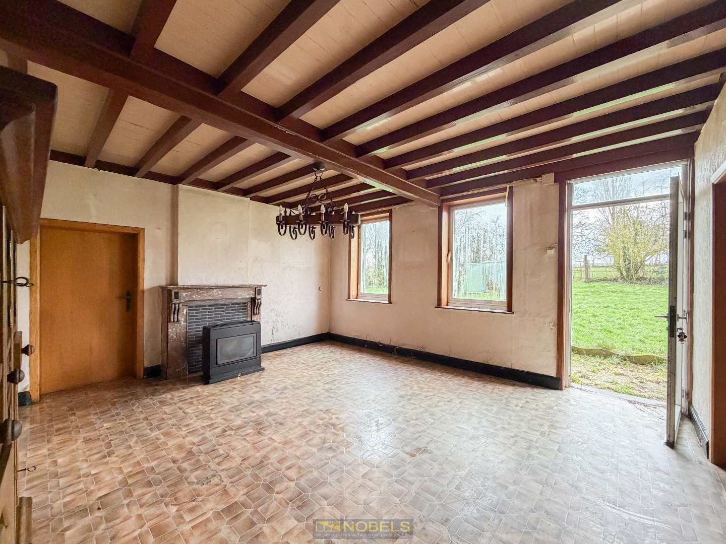 Te koop, Authentieke vierkantshoeve met knechtenhuisje op uitzonderlijke landelijke ligging te Brakel! - foto 4