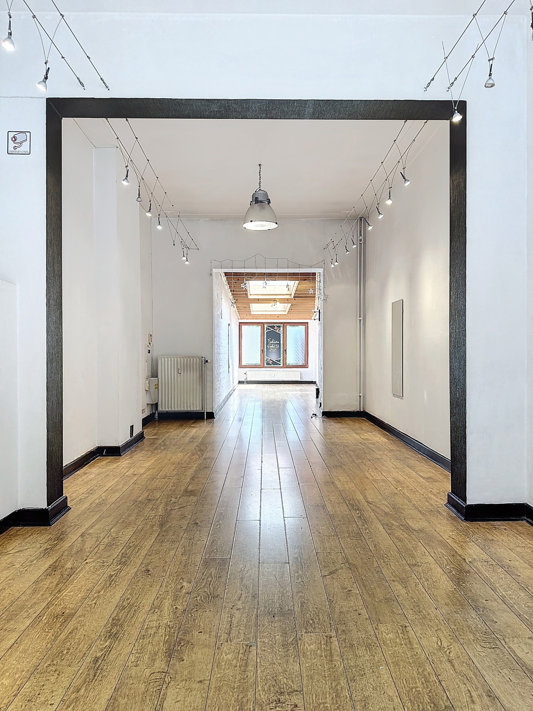 Commercial for rent in Huy