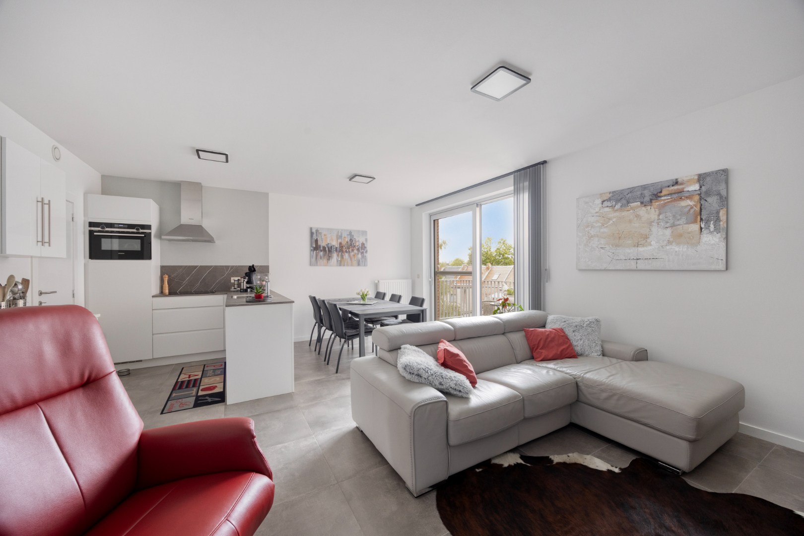 Instapklaar BEN-appartement met mooi terras en 2 autostaanplaatsen - foto 2