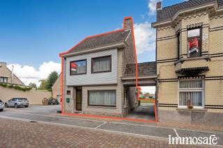 House for sale in Laarne