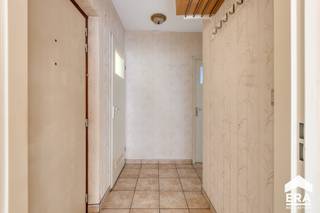 [[ DIT PAND NEEMT DEEL AAN DE ERA OPEN HUIZEN DAG OP 6/12 VAN 14:30 TOT 15:30 ]]In hartje Lommel gelegen appartement (1ste verdieping) met 2...