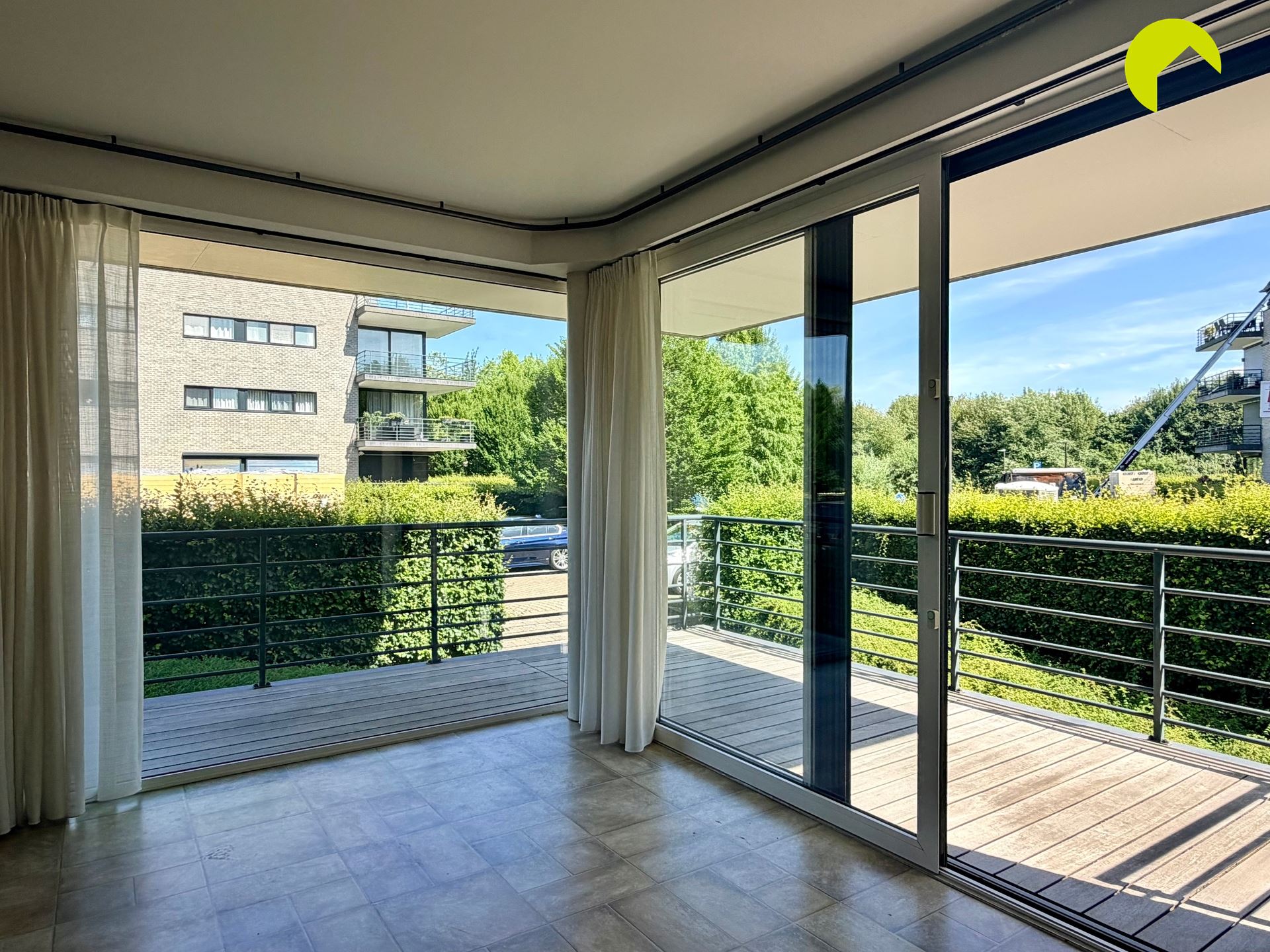 Uiterst ruim en lichtrijk hoekappartement van 115m²! - foto 4