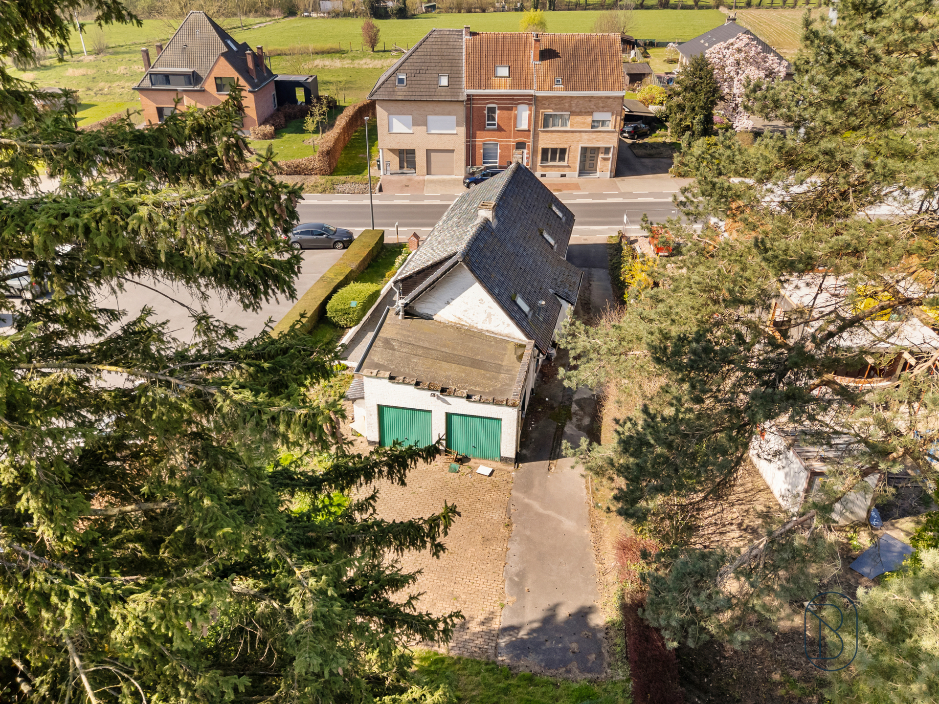 Charmante te renoveren fermette met tuin, dubbele garage en authentieke bakoven! - foto 4