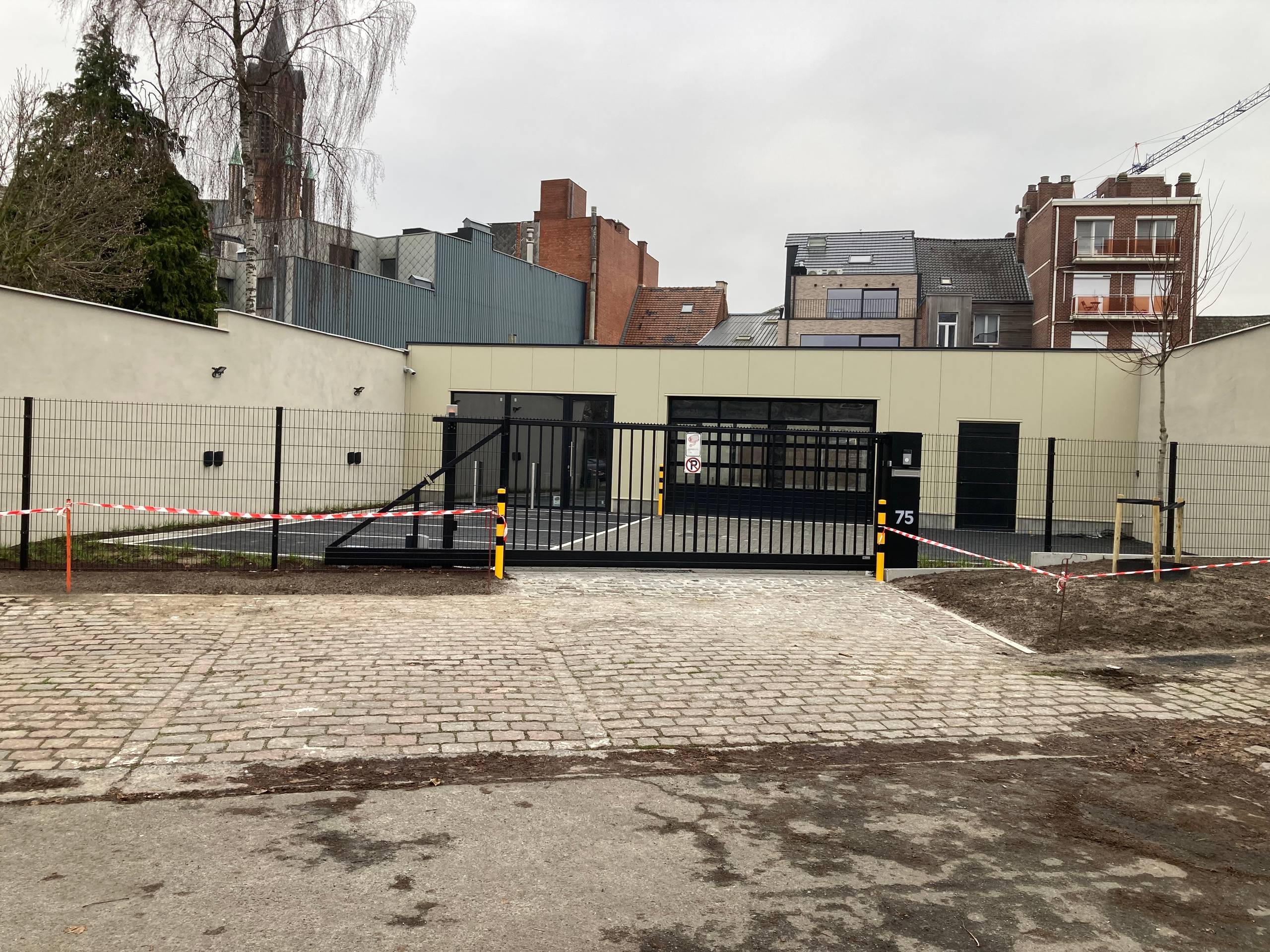 Commercial for rent in Wetteren - photo 2