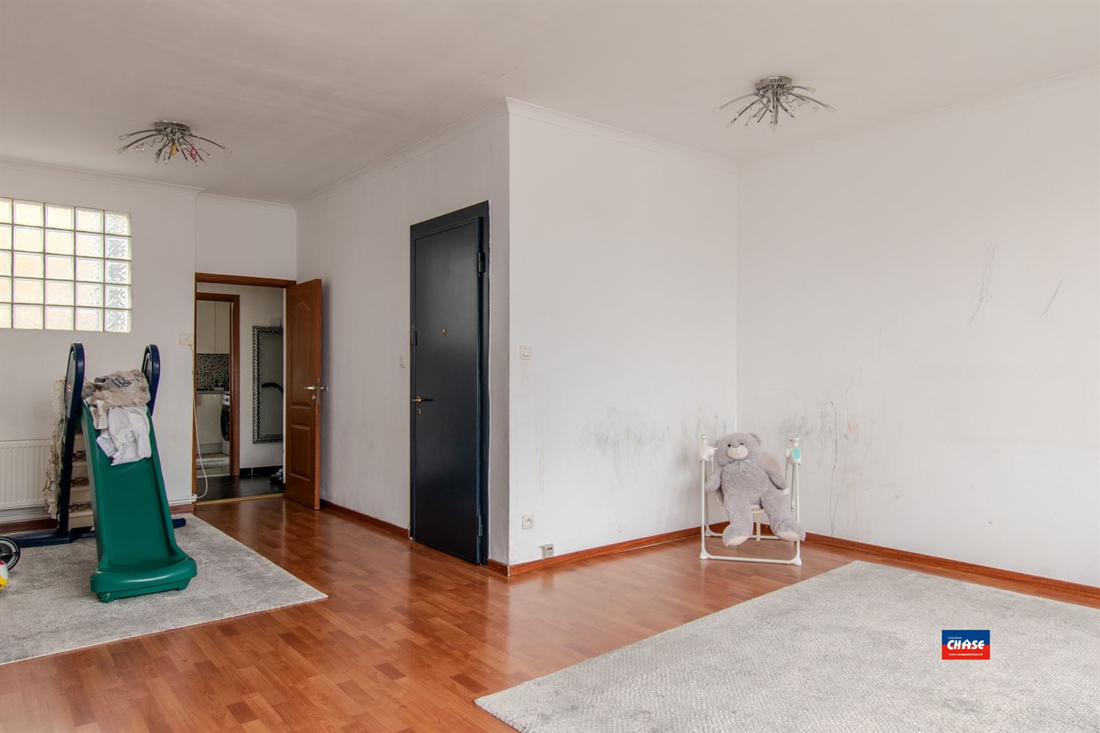 Apartment - photo 3