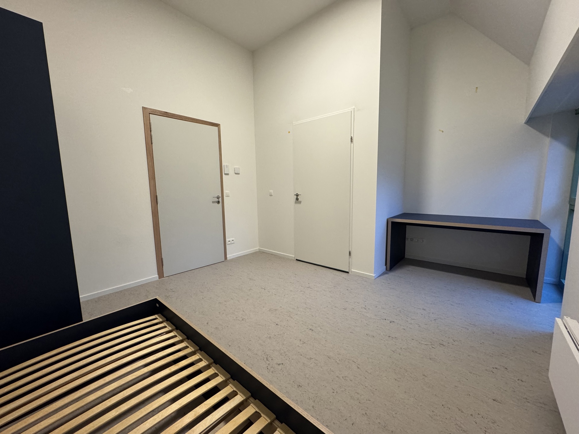 Nieuwbouw studentenkamer met eigen sanitair - foto 2