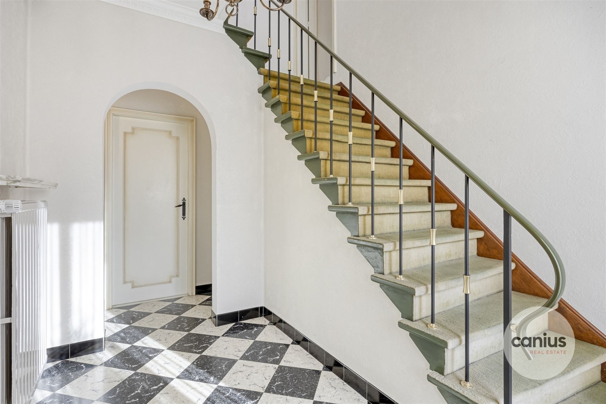 CHARMANTE, VRIJSTAANDE WONING MET 3 SLAAPKAMERS IN SCHULEN  - foto 3