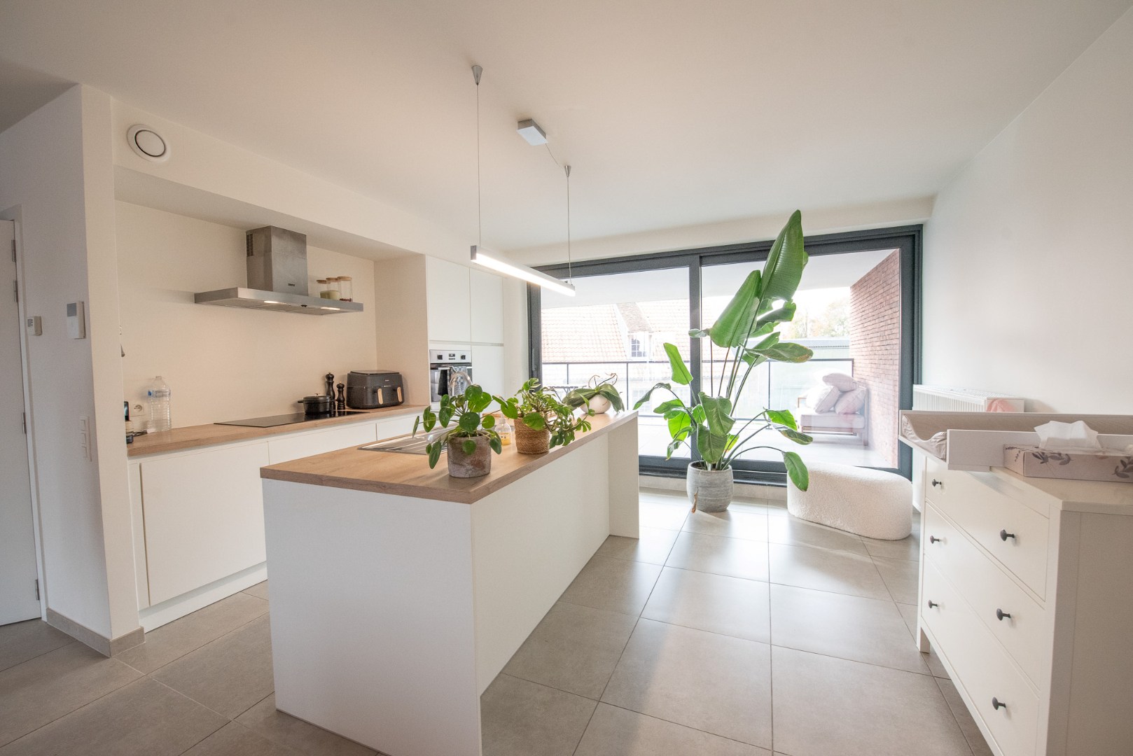 Apartment for rent in Sint-Eloois-Vijve with 2 bedrooms - photo 4