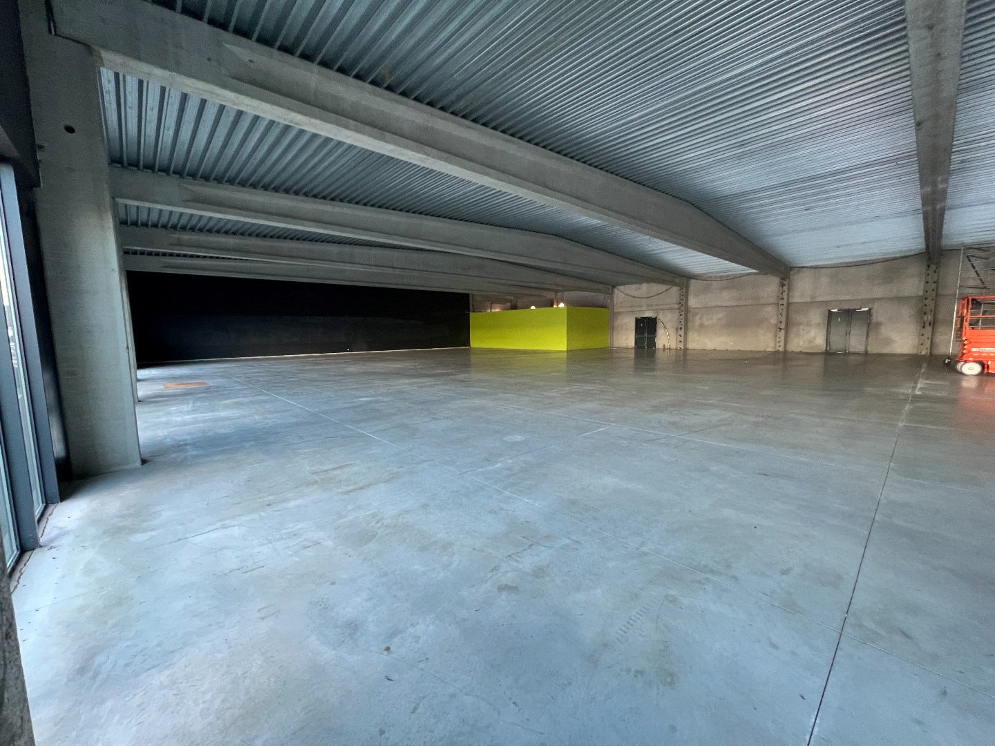 Commercial for rent in Ypres - photo 3