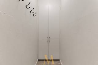 Deze instapklare woning geniet van een uitstekende ligging in het centrum van Roeselare, op wandelafstand van scholen, winkels en openbaar vervoer...