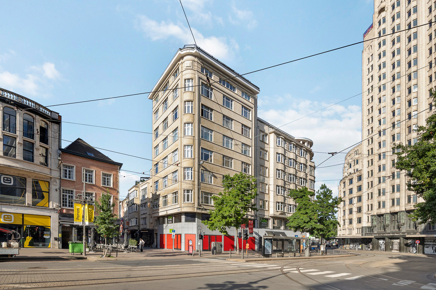 Stijvol en energiezuinig wonen in hartje Antwerpen, onder de iconische Boerentoren - 2 slk en 2 badk! - foto 2