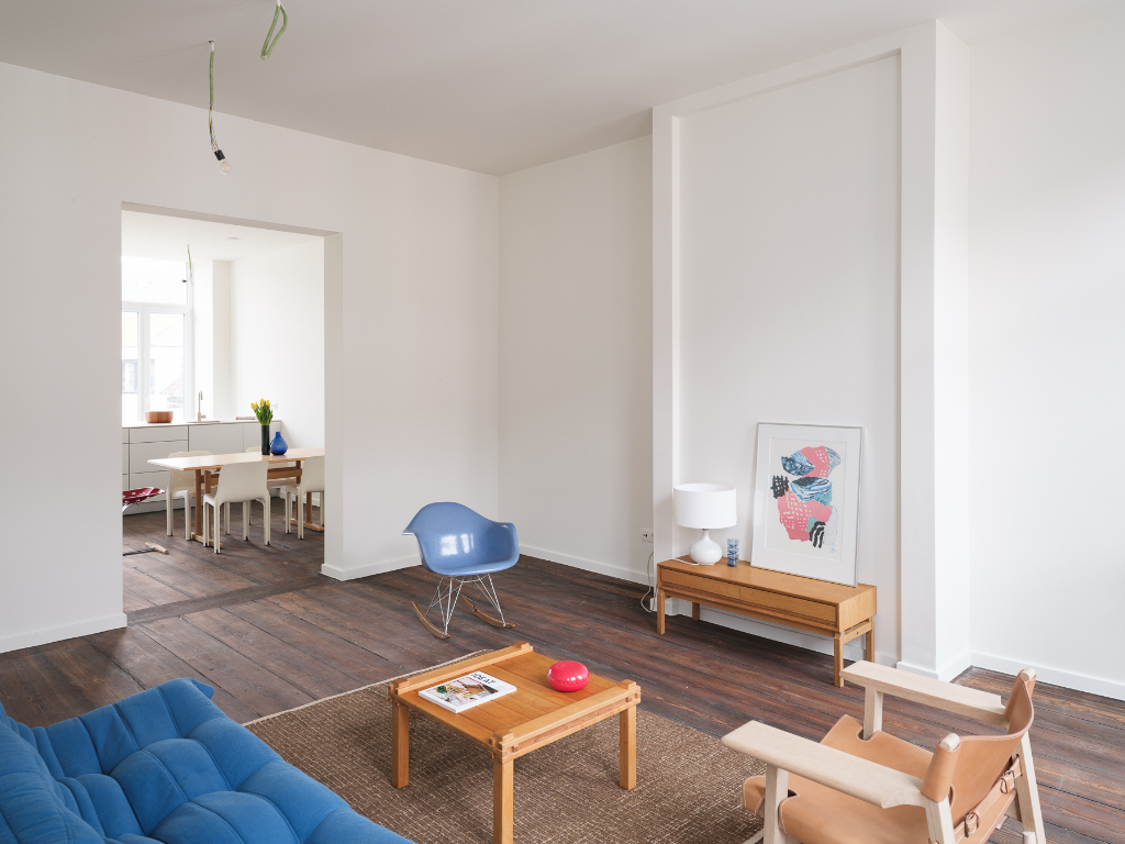 Gerenoveerd tweeslaapkamerappartement met zonnig terras in een voormalige herenwoning, nabij het historisch centrum van Gent. - photo 4