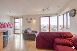 De Nijverheidsstraat bevindt zich op een strategische locatie in Vilvoorde, met een vlotte verbinding naar Brussel en de belangrijkste...