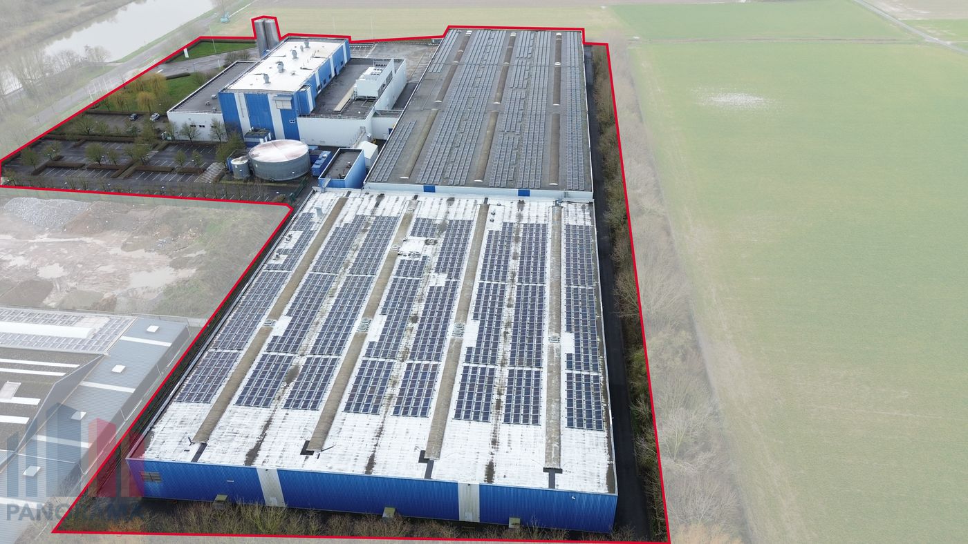 Industriële site met een perceelsoppervlakte van 46.746 m² - photo 4