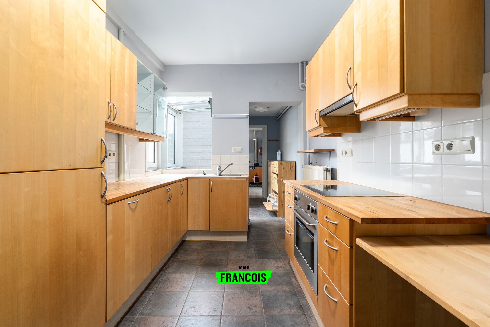 Praktische woning met 3 slaapkamers te koop in hartje Bassevelde - foto 5